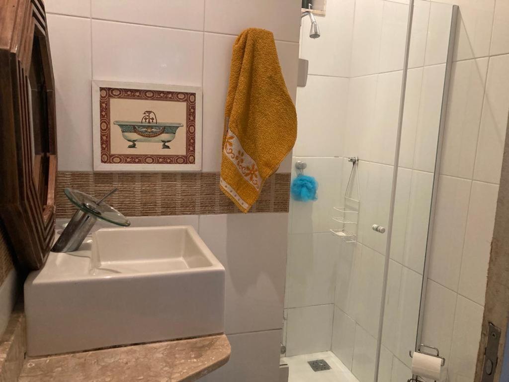 Em Copacabana Apartamento Mobiliado No Posto 6 里约热内卢 外观 照片